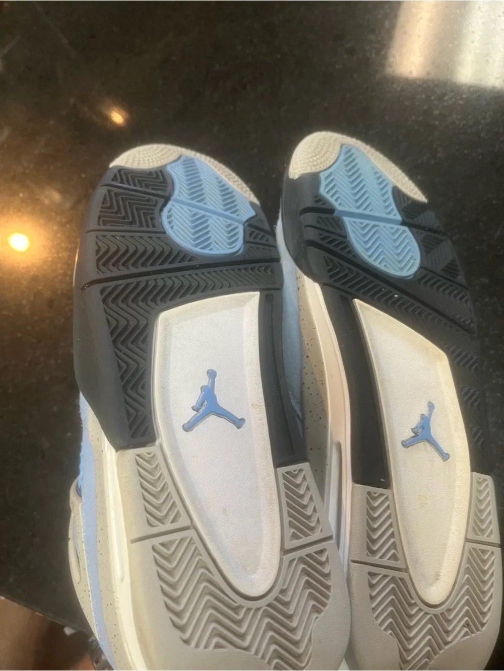 Sz 9.5 Air Jordan 4 Retro 'University Blue'  CT8527 400